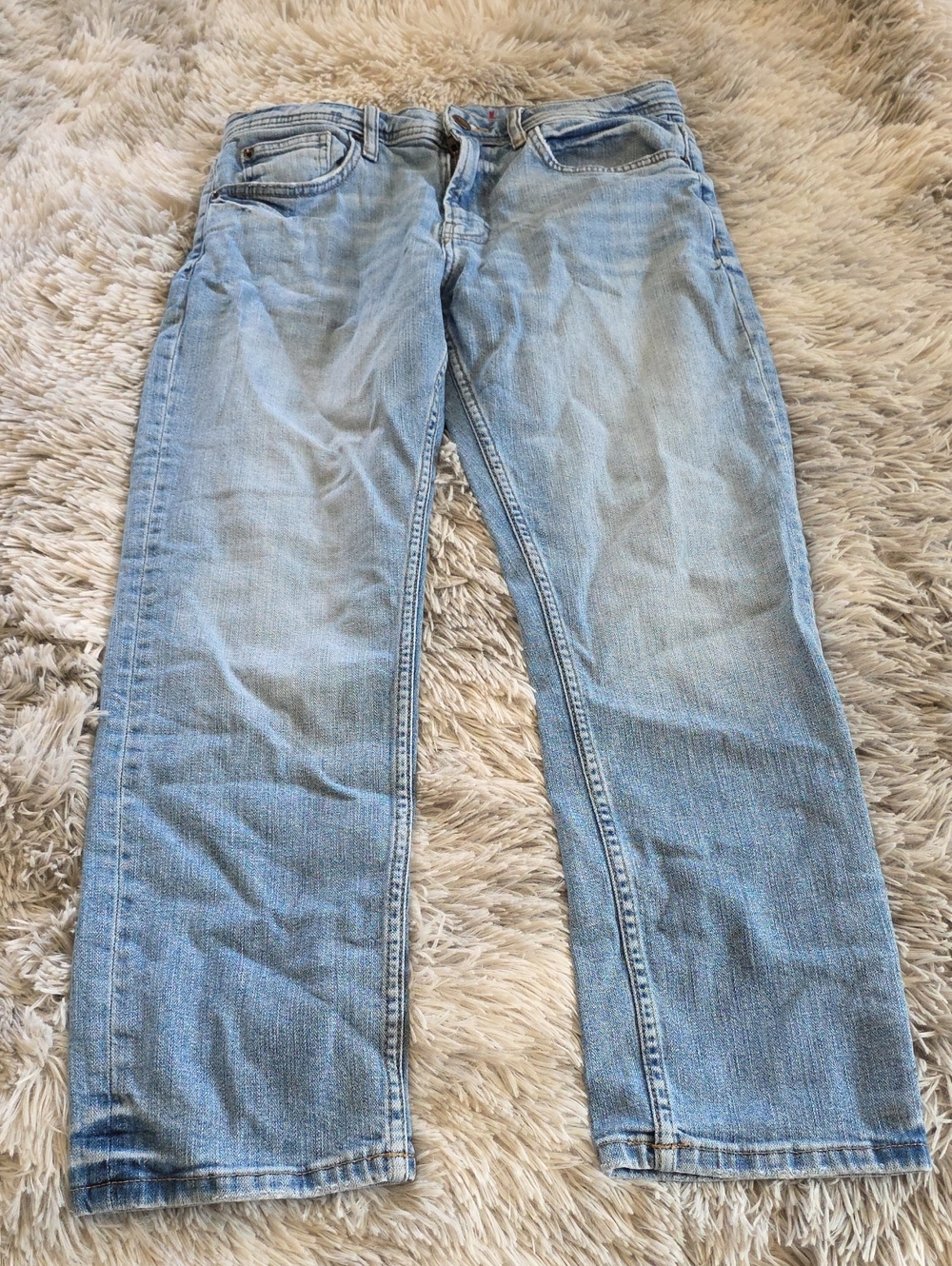 Zara Light Wash Relaxed Men’s Jeans